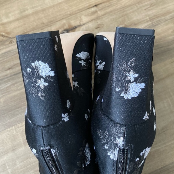 [Zac Posen] NWOB Inez Brocade Floral Block Heel Boot 38.5 - Picture 6 of 16